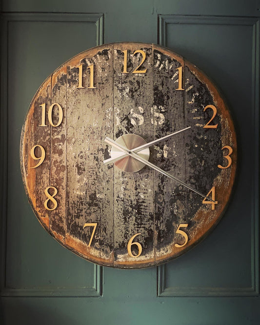 Timeless Elegance: MooBoo Home's XXL Wooden Clocks Make a Grand Statement - MooBoo Home