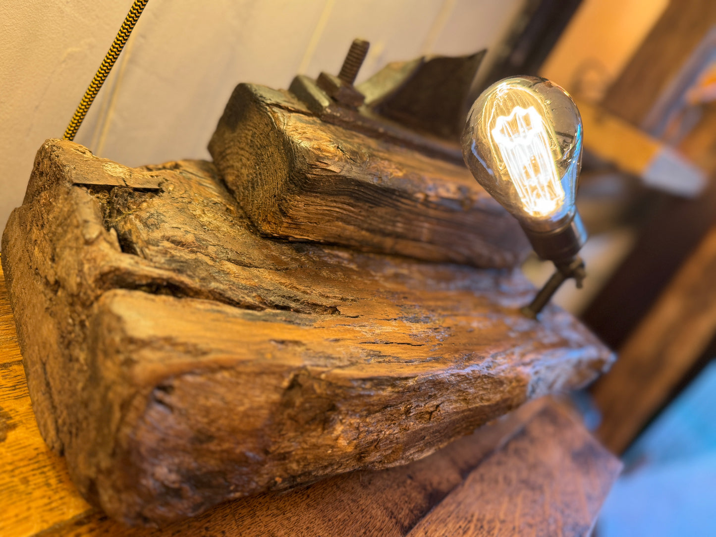 Lampenfuß „Beo“ aus Eiche, groß