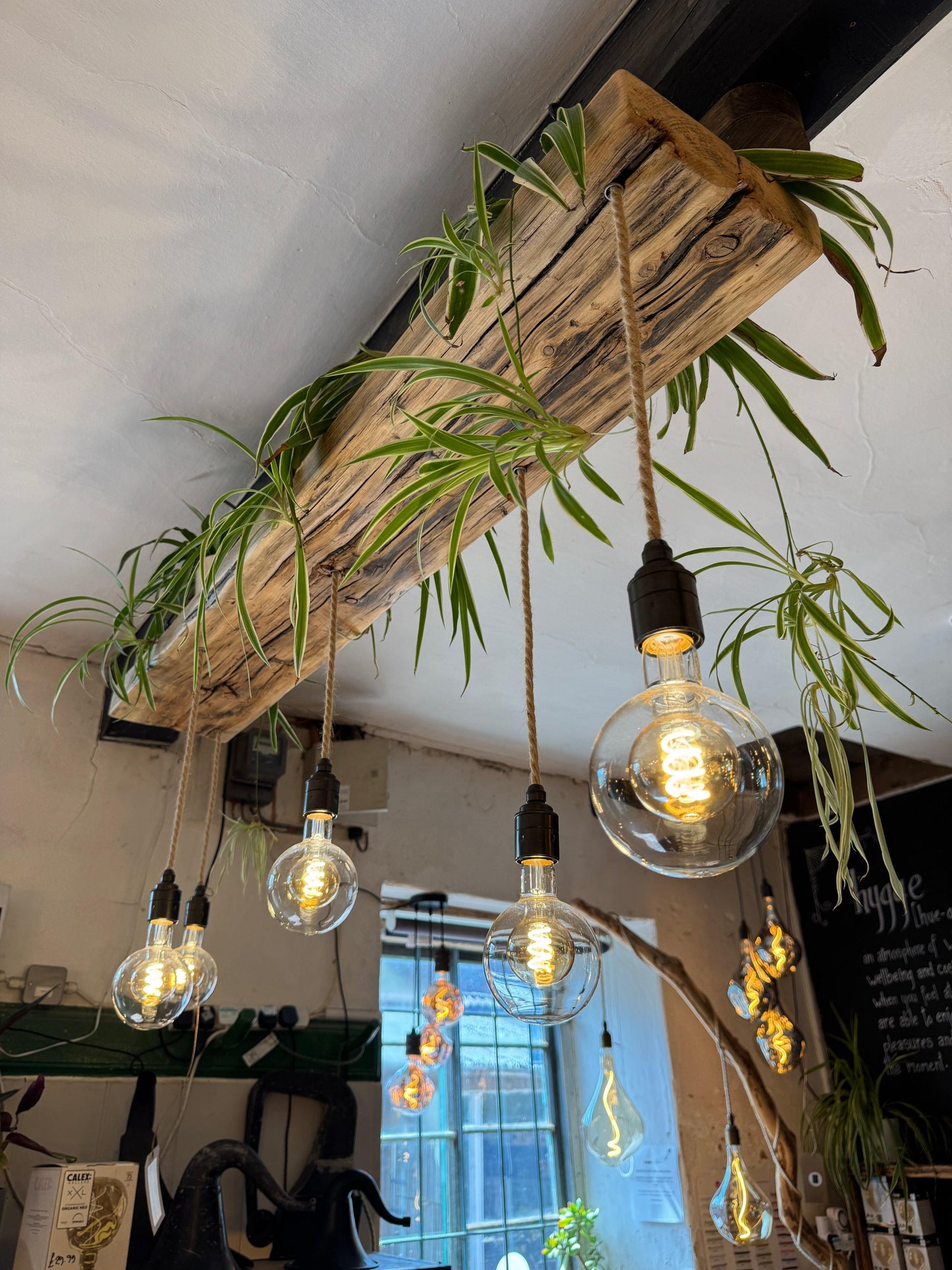 Kronleuchter aus Holzbalken - Pendelleuchte aus norwegischer Fichte