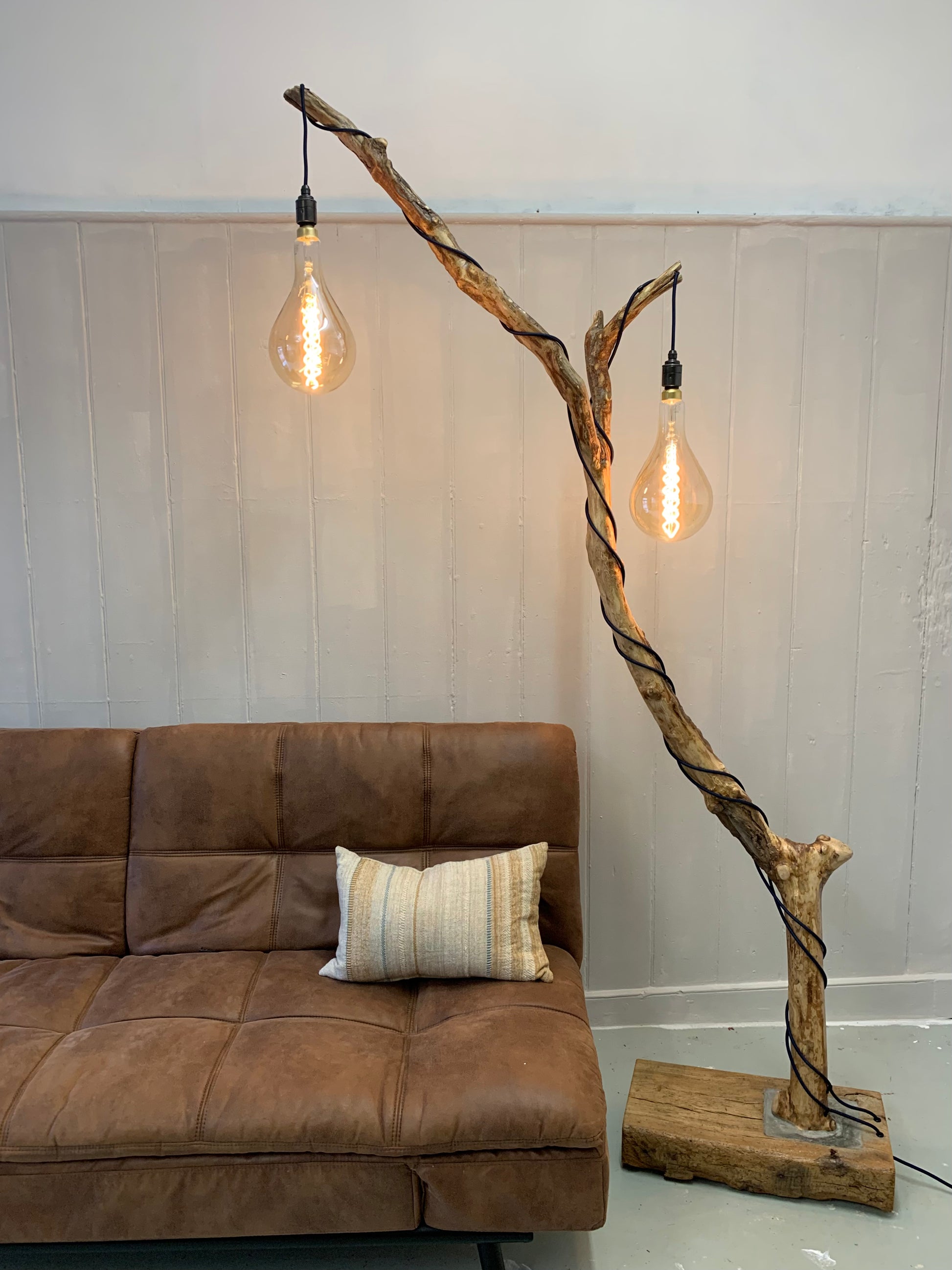 Natural Branch Standard Floor Lamp with Two Lamp Holders - MooBoo Home