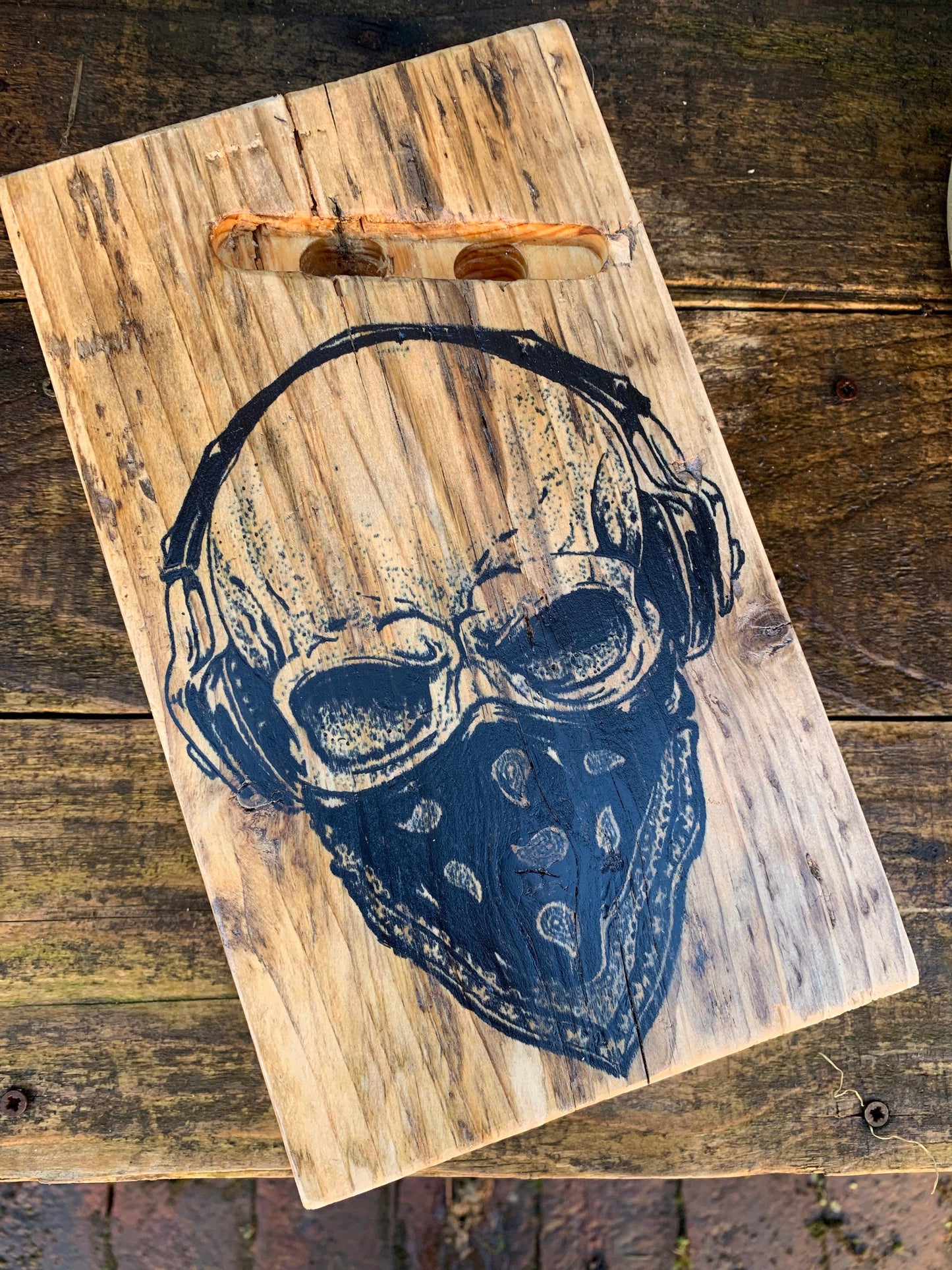 Skull Spruce Acoustic Speaker for Smart Phones - MooBoo Home