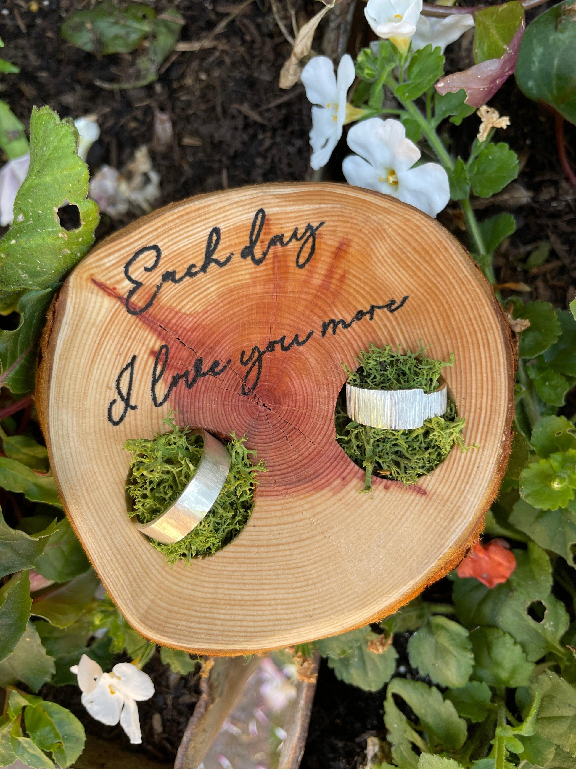 Wedding ring log - red cider, small, personalised - MooBoo Home