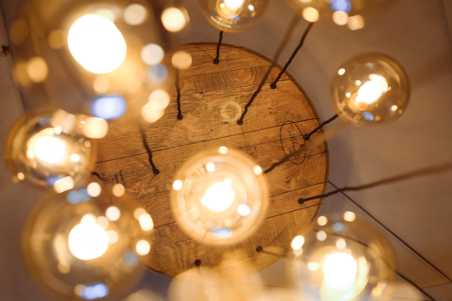 Handcrafted 15 Bulb Whiskey Barrel Lid Cascade Chandelier - MooBoo Home