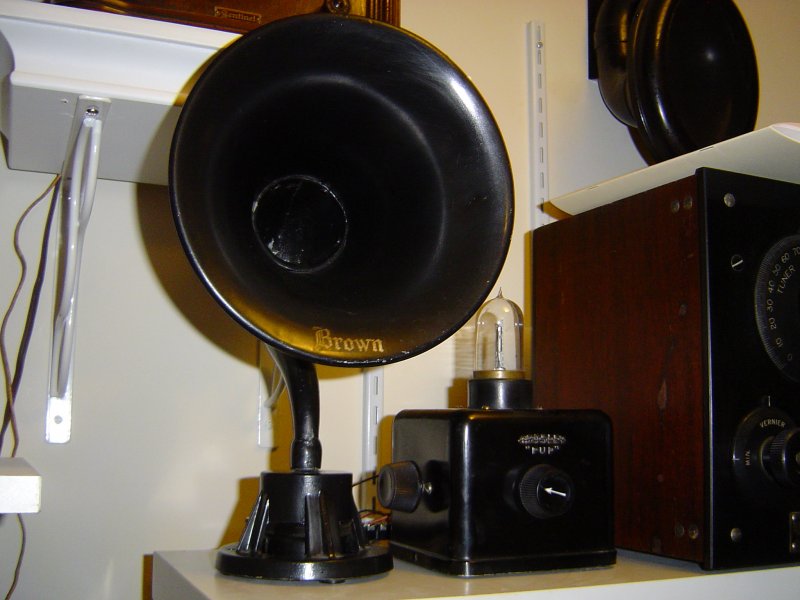 S.G. Brown 1922 Speaker Horn for Smart Phones
