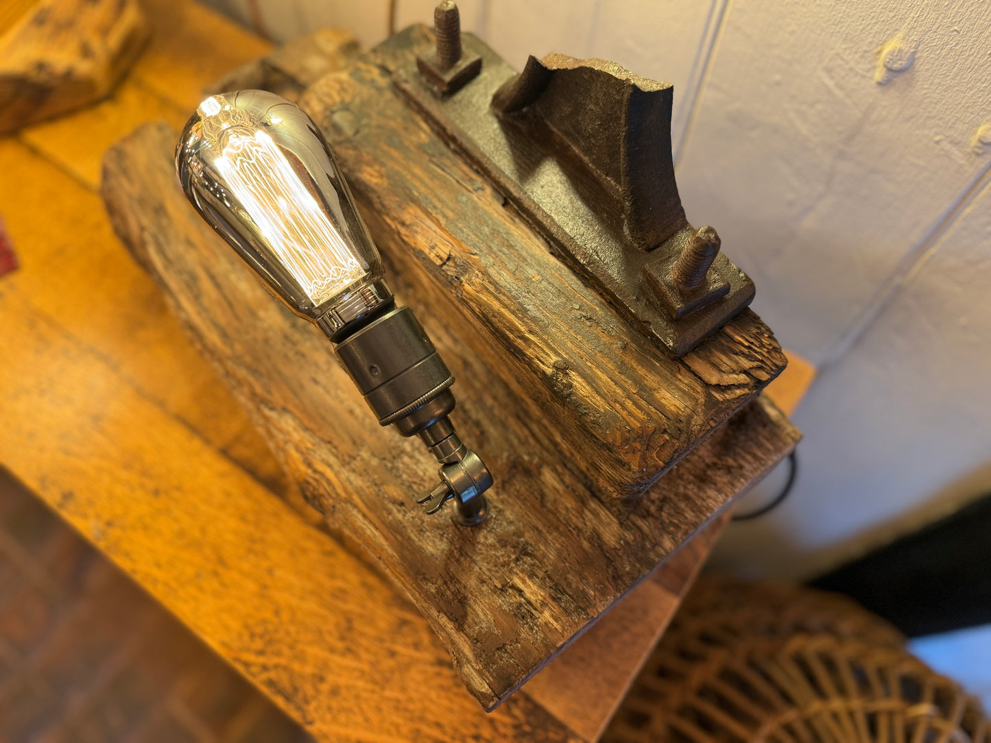 Lampenfuß „Beo“ aus Eiche, groß