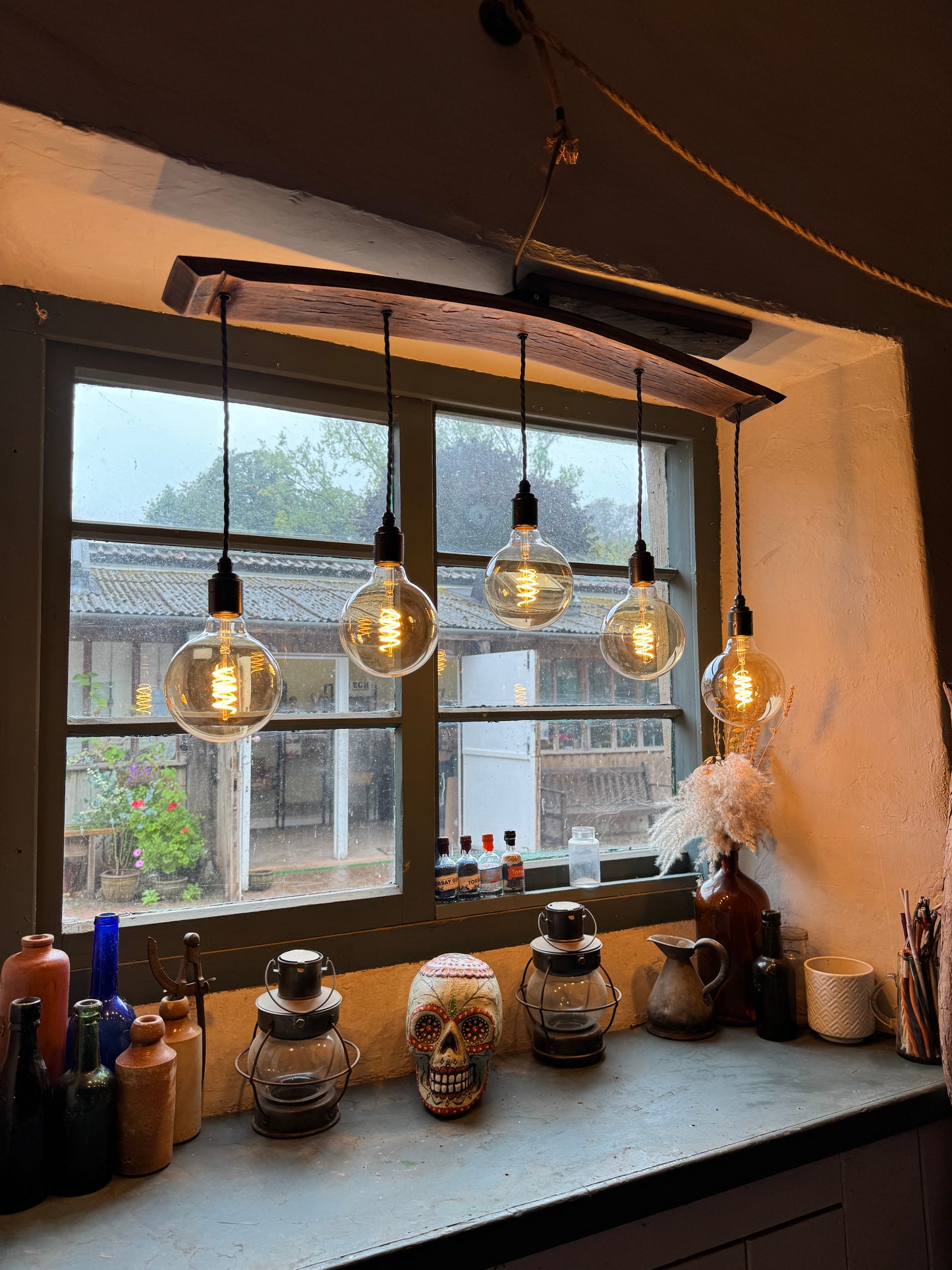 The Stave – 5 Bulb Reclaimed Whisky Barrel Chandelier